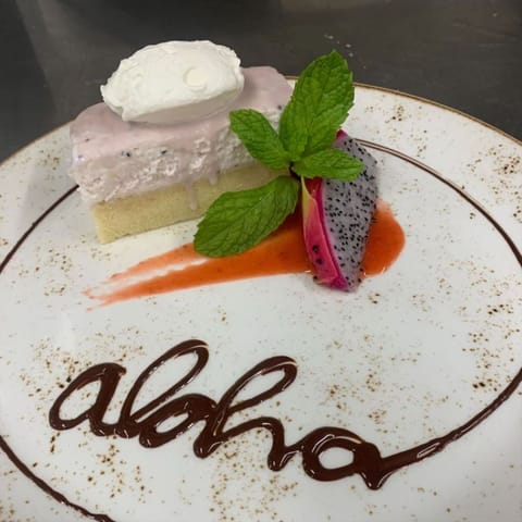 dragonfruit and white chocolate cheesecake